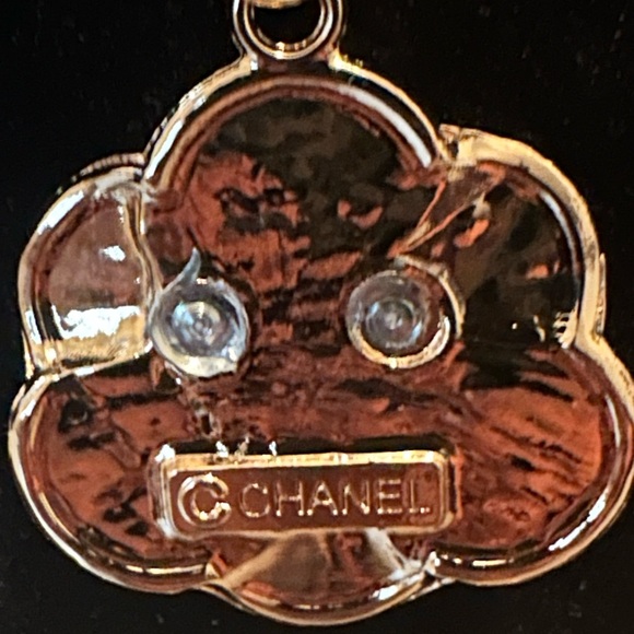 Authentic Chanel Camille flower pendant zipper pull in pink with stainless - Picture 6 of 7
